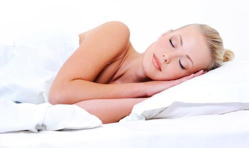 別帶著怒氣入眠 研究顯示睡眠或強(qiáng)化腦中負(fù)面記憶
