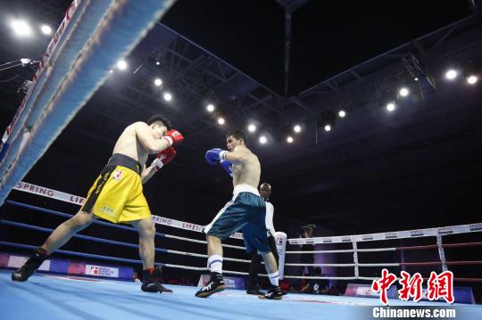 世界拳擊聯(lián)賽三亞上演“龍虎斗” 中國龍隊(duì)逆轉(zhuǎn)獲勝