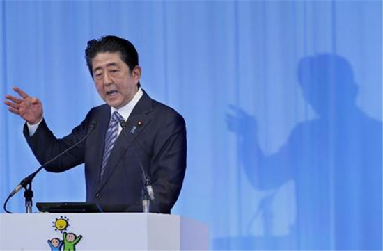 安倍內(nèi)閣支持率再創(chuàng)新低 計劃下月人事調(diào)整