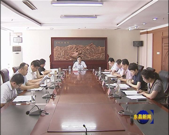 區(qū)委理論學(xué)習(xí)中心組會(huì)議召開(kāi) 榮紅智主持會(huì)議并作重要講話