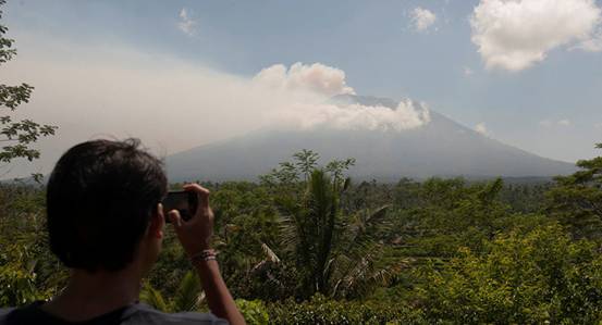 巴厘島火山可能即將噴發(fā) 一萬余人緊急撤離