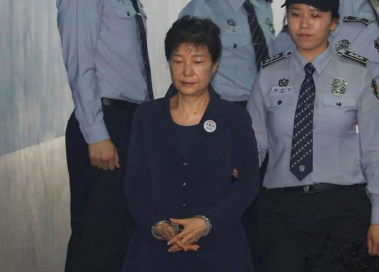 樸槿惠案進(jìn)展：韓法院最快本周指定國選律師辯護(hù)