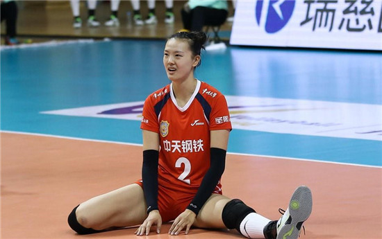 女排22歲第二巨頭遭3強敵環(huán)伺 借機蛻變看齊朱婷？