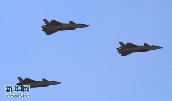 “20三劍客”震驚世界，中國空軍跨入2.0時代