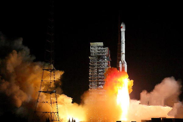 中國北斗步入全球組網(wǎng)新時代 我國“一箭雙星”成功發(fā)射北斗三號衛(wèi)星