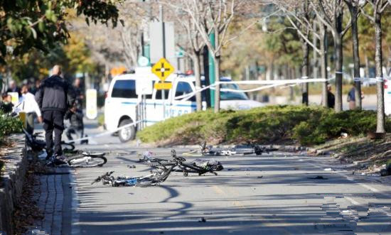 據(jù)紐約警方消息，此次襲擊事件為一名29歲男子所為。