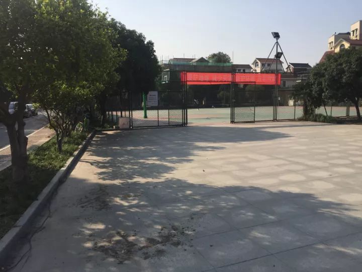 3個月寶寶被廣場舞鬧得睡不著 男子怒砸大媽音響