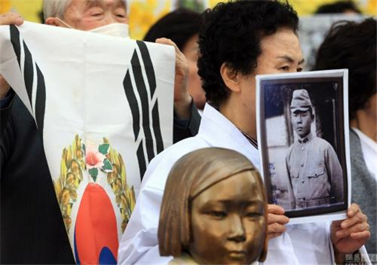 “慰安婦”協(xié)議撕扯韓日關(guān)系 樸槿惠政府隱瞞多條“保密內(nèi)容”