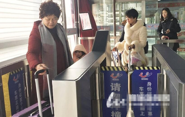 聊城：2018年春運坐火車可“刷臉進站”