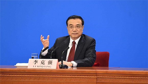 李克強(qiáng)主持召開國務(wù)院常務(wù)會(huì)議 部署進(jìn)一步優(yōu)化營商環(huán)境等