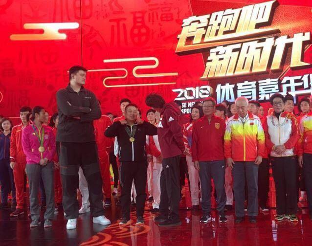 劉國梁正式復出熱聊郎平姚明 重當教練執(zhí)教最小徒弟