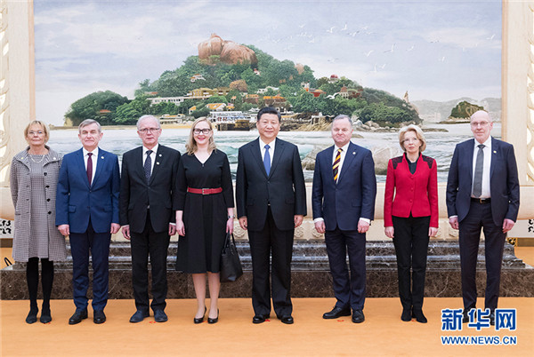習(xí)近平集體會(huì)見(jiàn)北歐和波羅的海國(guó)家議長(zhǎng)