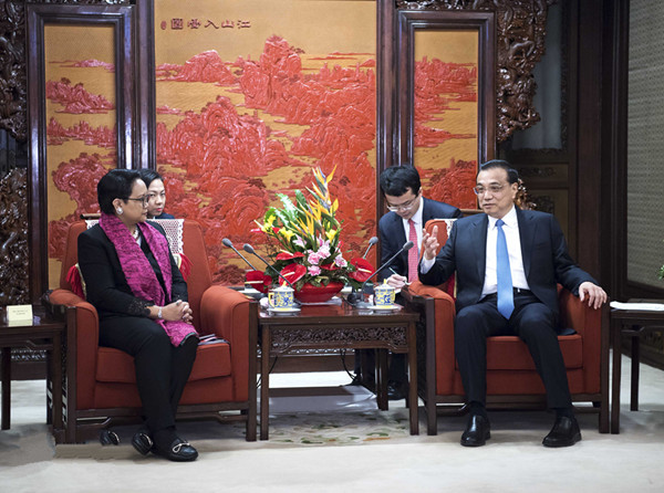 李克強會見印度尼西亞外長蕾特諾