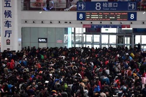 春運前10天鐵路旅客近9000萬人次 節(jié)前高峰來臨