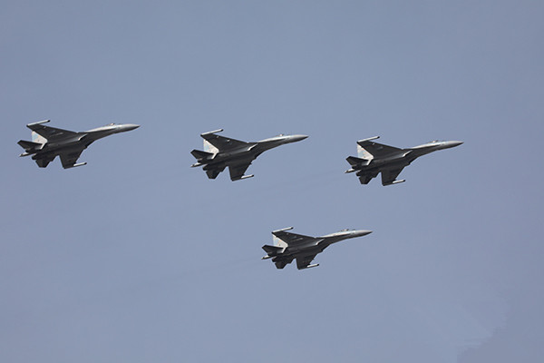中國空軍蘇－３５戰(zhàn)機飛赴南海戰(zhàn)斗巡航