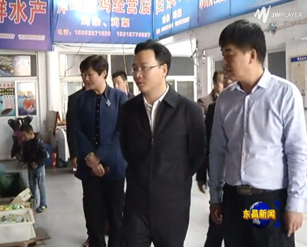 彭志國到新區(qū)街道督導(dǎo)創(chuàng)建全國文明城市暨 迎接國家衛(wèi)生城市復(fù)審工作