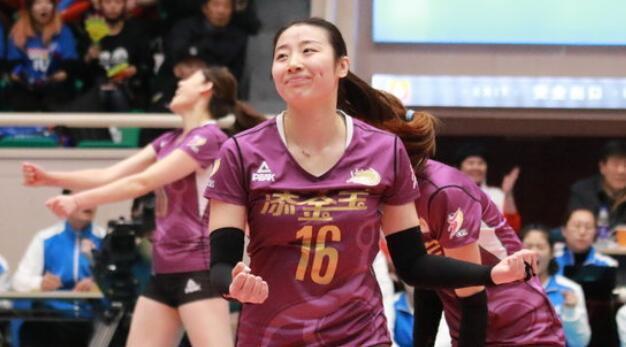 女排昔日MVP逆襲亮新絕技沖冠 郎平盼來新魏秋月？