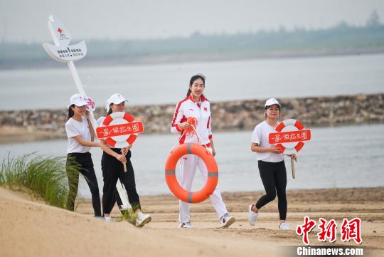 中國長江中下游省份江西河流、水庫、山塘密布，開放性水域廣闊，進(jìn)入夏季以來，青少年溺水事故頻發(fā)，防溺水形勢(shì)頗為嚴(yán)峻。 鮑贛生 攝