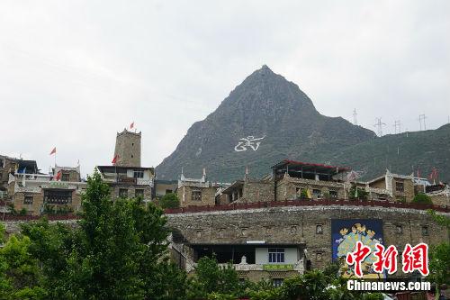 歷經(jīng)5·12地震的這座藏寨，十年間發(fā)生了怎樣的變遷