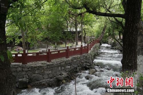 點(diǎn)擊進(jìn)入下一頁