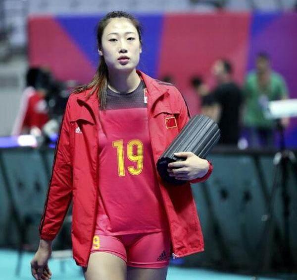 中國(guó)女排3-2德國(guó)！兩人發(fā)揮失常 李盈瑩替補(bǔ)建功