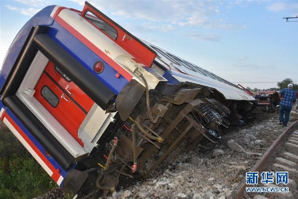 土耳其火車(chē)出軌事故造成１０人死亡