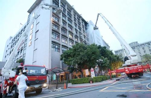 臺媒：臺北醫(yī)院大火 目前已致9人死亡、16人受傷