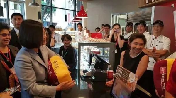這家“臺獨(dú)”面包店喊冤？看看它在大陸做了哪些事