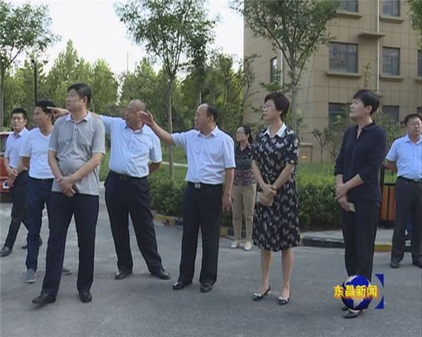 我區(qū)舉行全國(guó)文明城市創(chuàng)建暨國(guó)家衛(wèi)生城市復(fù)審工作觀摩