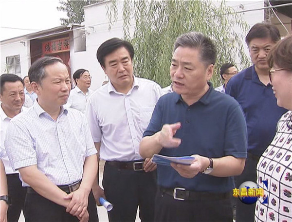 全市冬季清潔取暖工作觀摩團(tuán)來(lái)我區(qū)觀摩