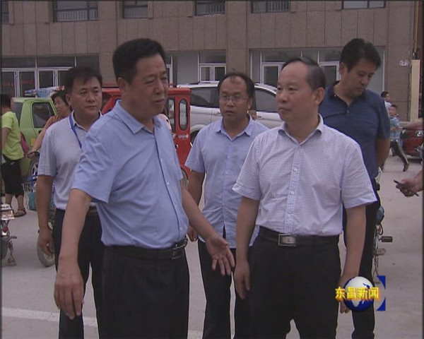 劉培國(guó)檢查背街小巷改造提升工作