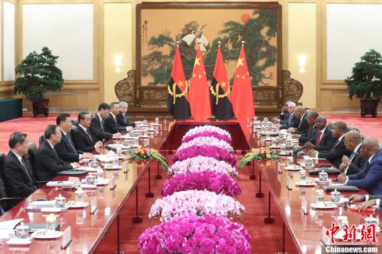 習近平同安哥拉總統(tǒng)會談 兩國元首一致同意繼續(xù)推動兩國關(guān)系積極快速向前發(fā)展