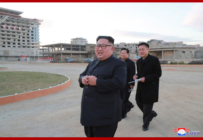 金正恩視察海邊工地：想起人民要在此休息就起勁