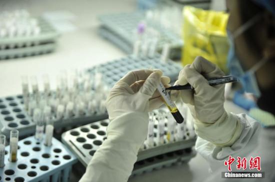 衛(wèi)健委：全國報告存活艾滋病感染者85萬 性傳播為主要途徑