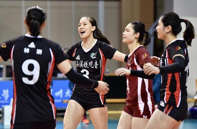 女排黑馬轟132分超袁心玥1倍 最美副攻為郎平解憂？