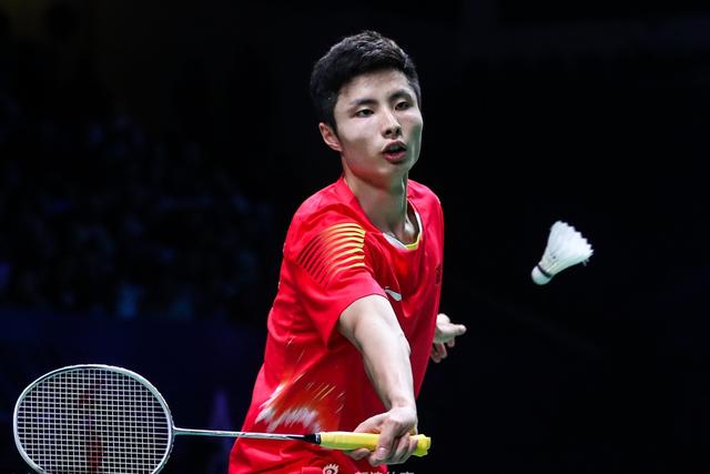 挑戰(zhàn)！國羽1號男單完勝日本人晉級8強，將與印尼一哥爭4強！