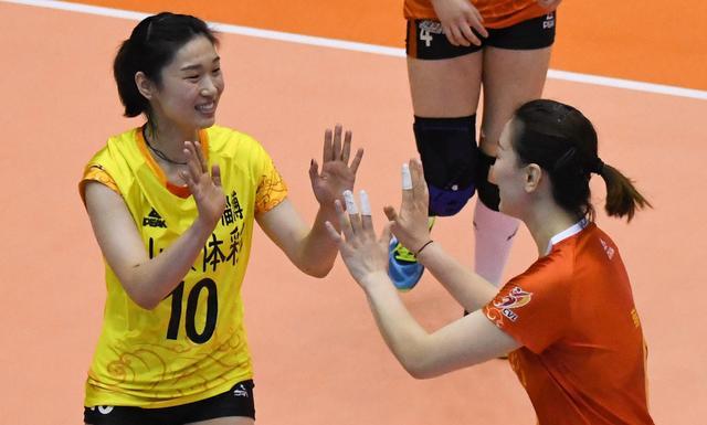 郎平打磨見效！女排23歲新王牌崛起勝奧運冠軍，未來更契合朱婷？
