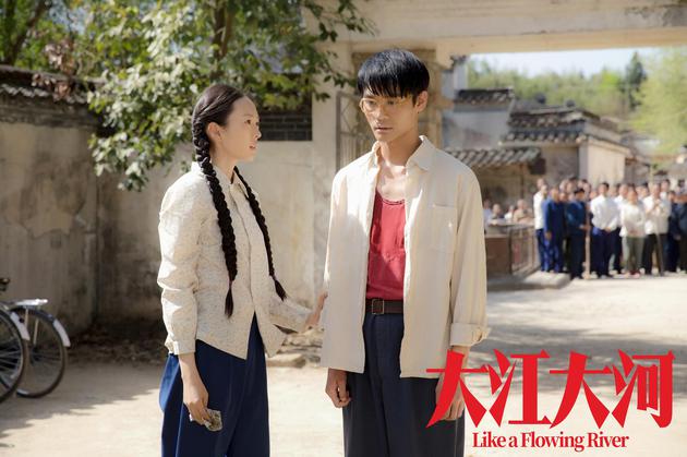 《大江大河》輕松問鼎年度劇王 為啥80后、90后會追著看？