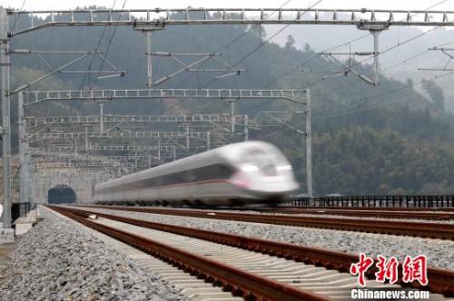 今年鐵路有這些變化：投產(chǎn)高鐵3200公里 推廣電子客票