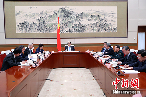 李克強主持國務(wù)院全體會議 討論《政府工作報告（征求意見稿）》