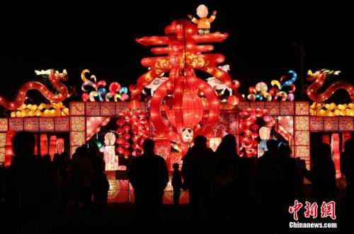 今天才是中國傳統(tǒng)“情人節(jié)” 你計劃賞燈約會嗎？