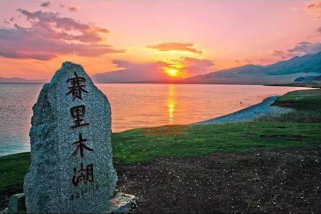 開放包容團(tuán)結(jié)：多國駐華使節(jié)和外交官實(shí)地走訪刷新“新疆印象”
