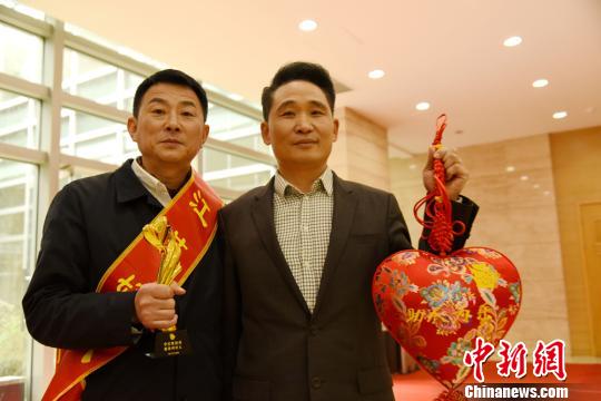送價值千萬酒莊報千元資助情 感恩人：投資傳遞正能量
