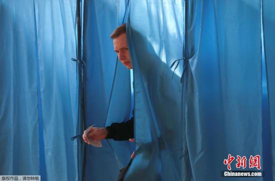 波羅申科承認(rèn)敗選 恭喜澤連斯基贏得烏總統(tǒng)選舉