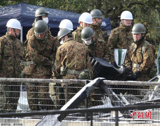 日防相視察自衛(wèi)隊(duì)駐地，民眾抗議：我們不需要彈藥庫