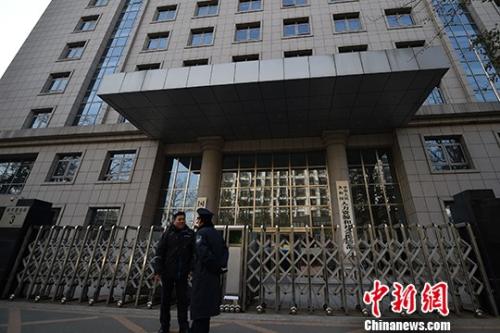 人社部整改行風(fēng)：杜絕“蹲式、踮式、趴式”柜臺