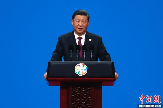5月15日，中國(guó)國(guó)家主席習(xí)近平在北京國(guó)家會(huì)議中心出席亞洲文明對(duì)話大會(huì)開(kāi)幕式，并發(fā)表題為《深化文明交流互鑒 共建亞洲命運(yùn)共同體》的主旨演講。<a target='_blank' >中新社</a>記者 富田 攝