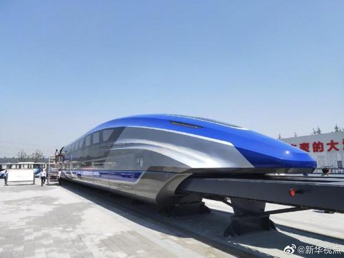 中國(guó)時(shí)速600公里高速磁浮試驗(yàn)樣車(chē)下線(xiàn)