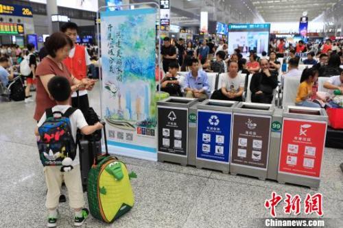 “你是什么垃圾？”這些國(guó)家也在經(jīng)歷這場(chǎng)“靈魂拷問”