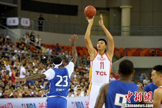 2019姚基金慈善賽南寧開賽 中美明星球員為愛對抗